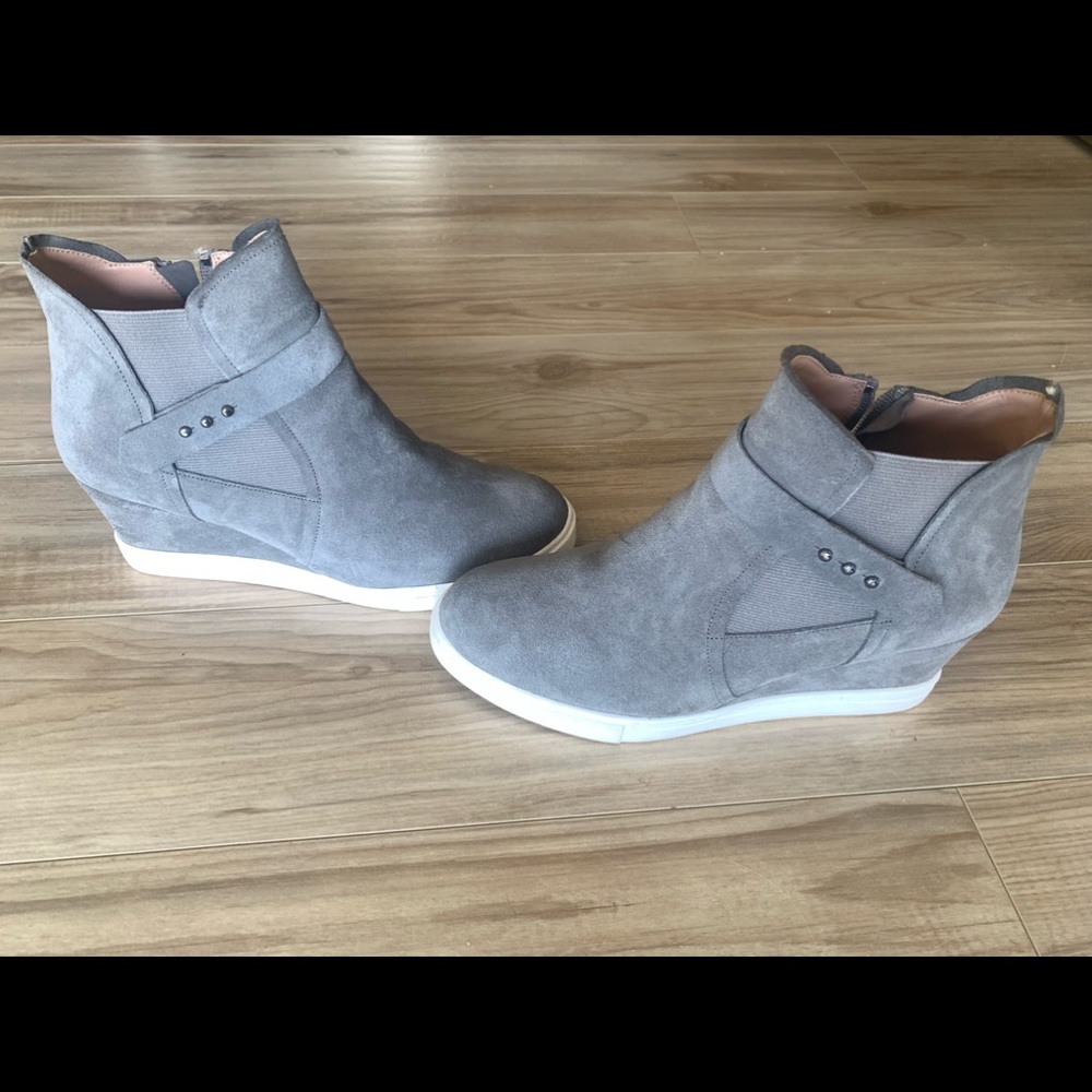 LINEA PAOLO Grey Wedge Sneakers